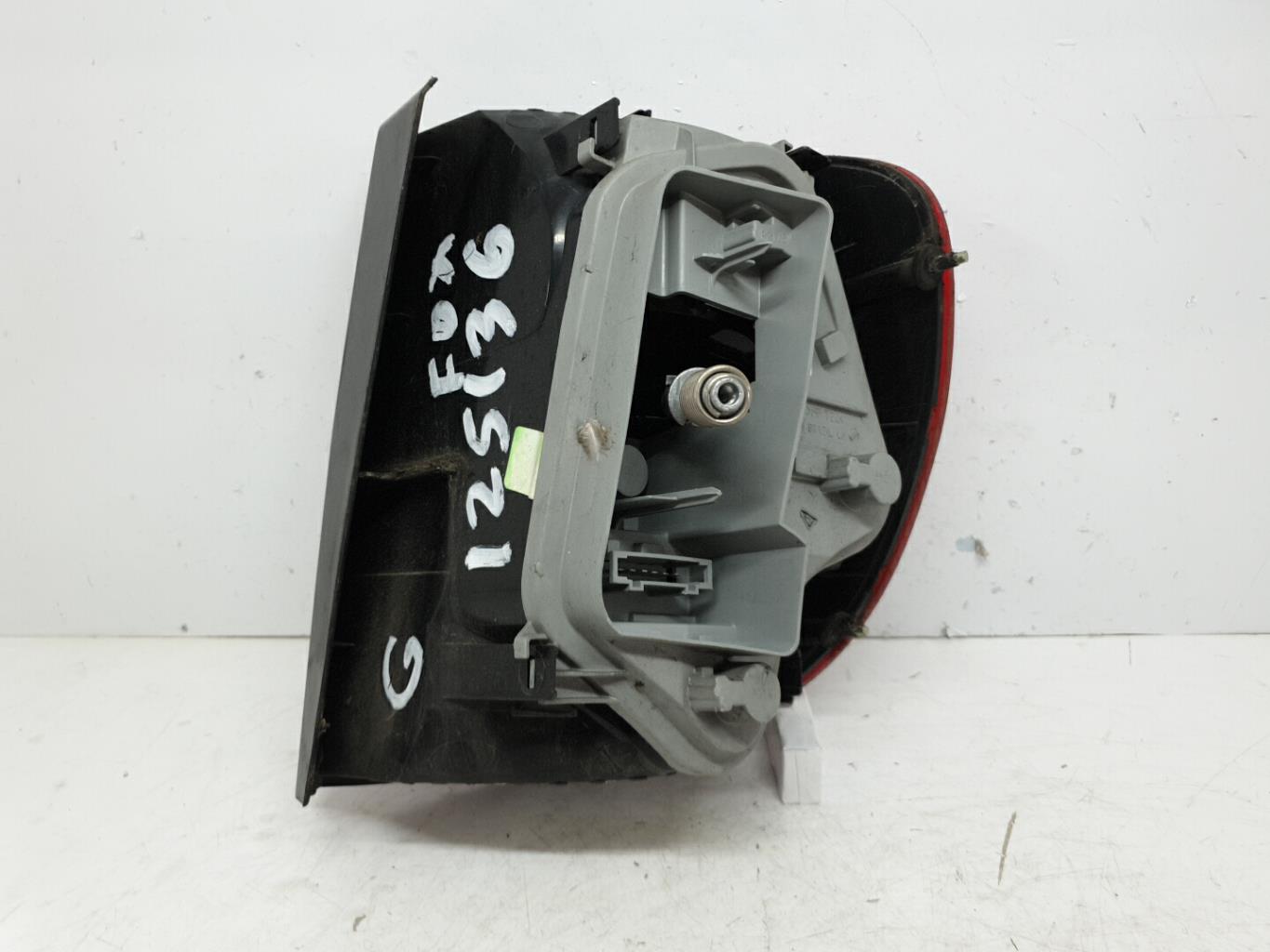 Feu arriere principal gauche (feux) volkswagen fox