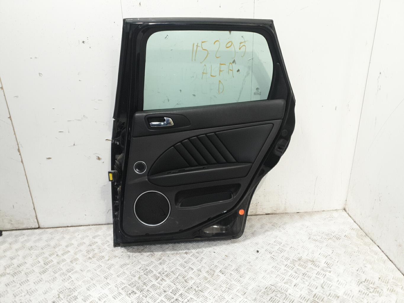 Porte arriere droit alfa romeo 159 break