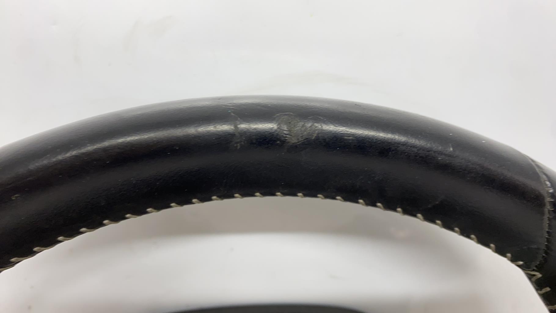 Volant peugeot 308 2 phase 1