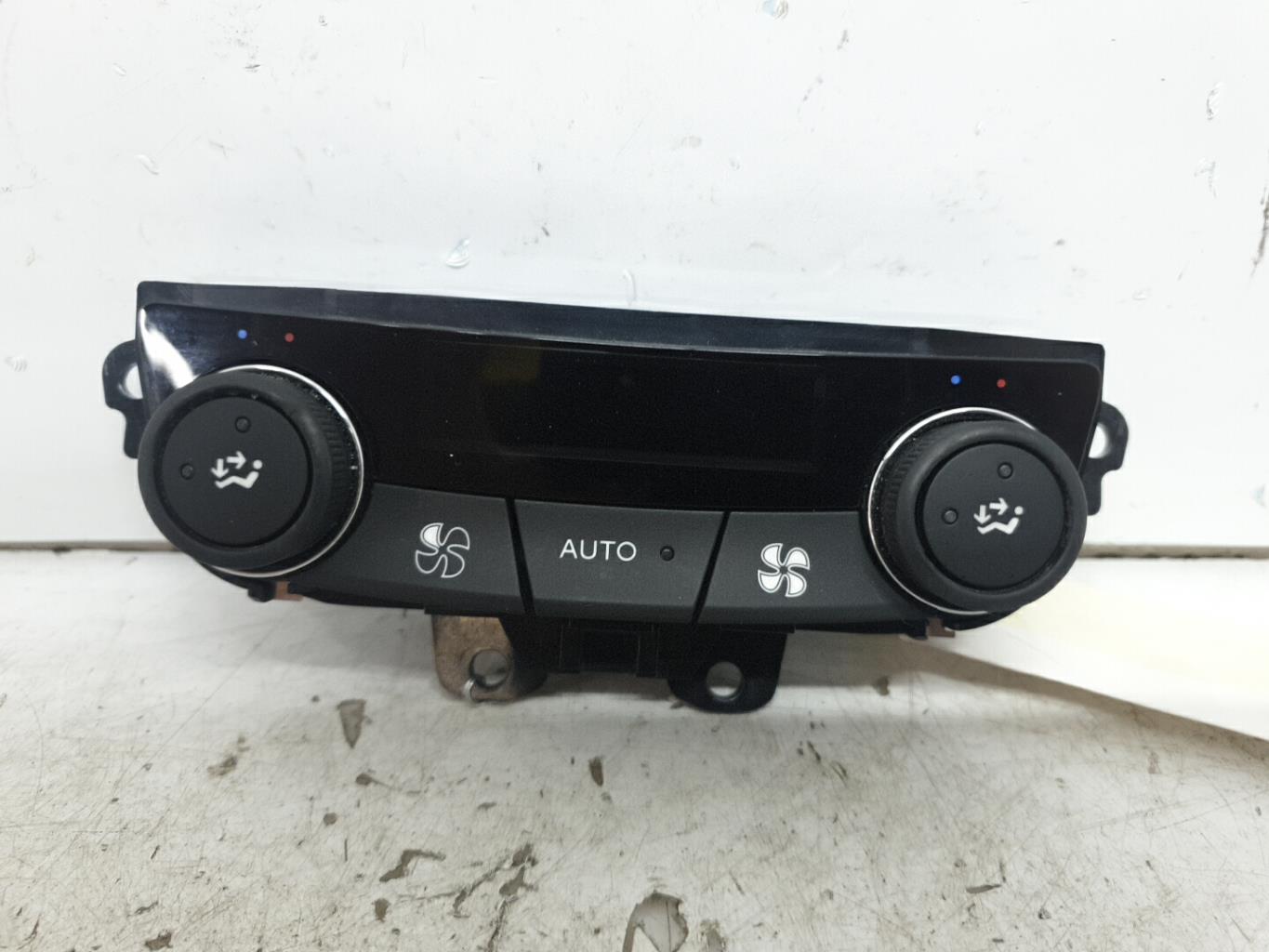 Commande chauffage peugeot 508 1 phase 1