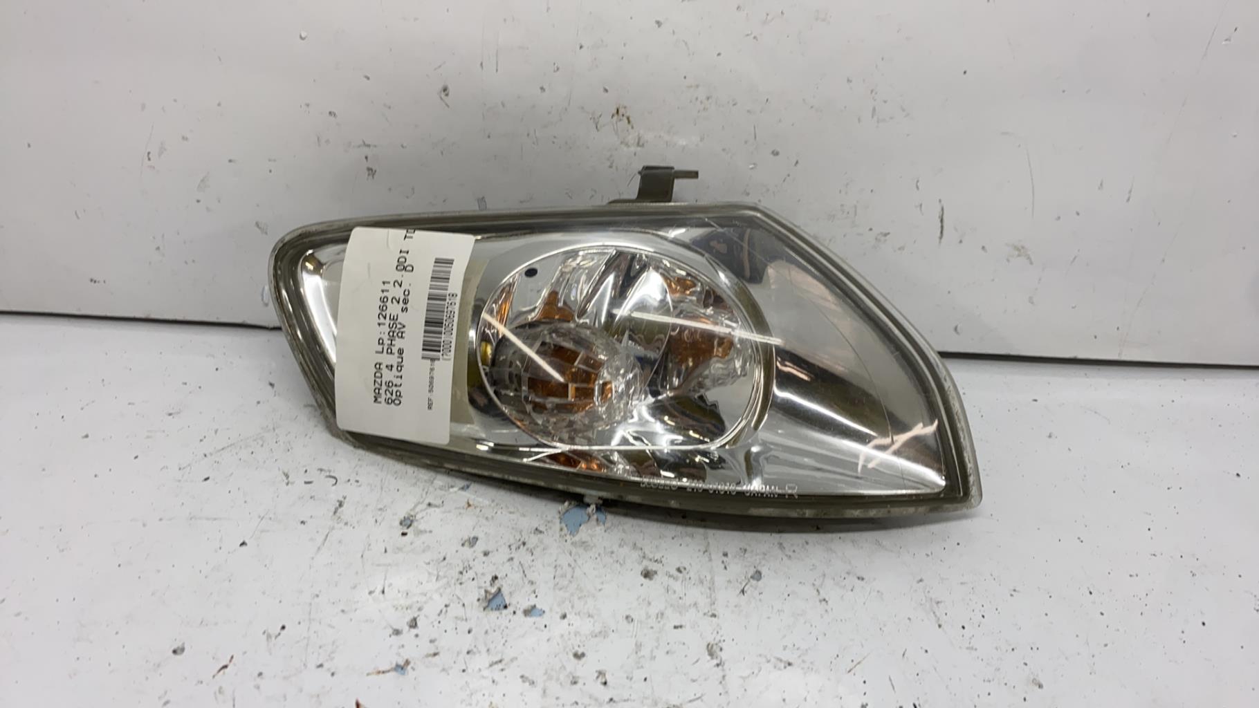 Optique avant secondaire droit (feux)(clignotant) mazda 626 4 phase 2