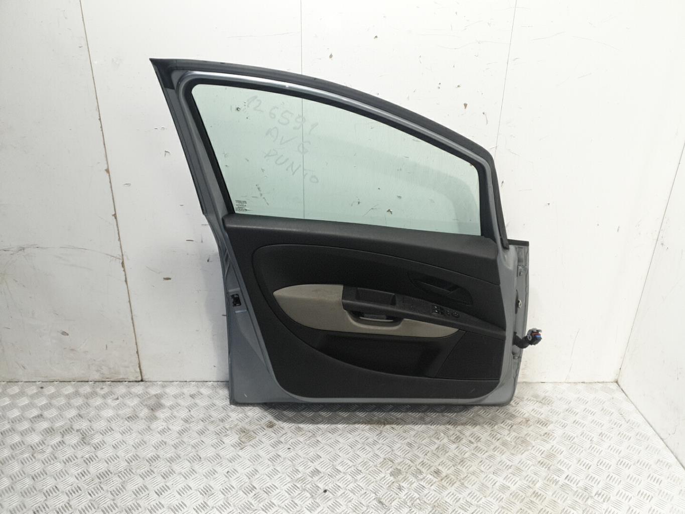 Porte avant gauche fiat grande punto