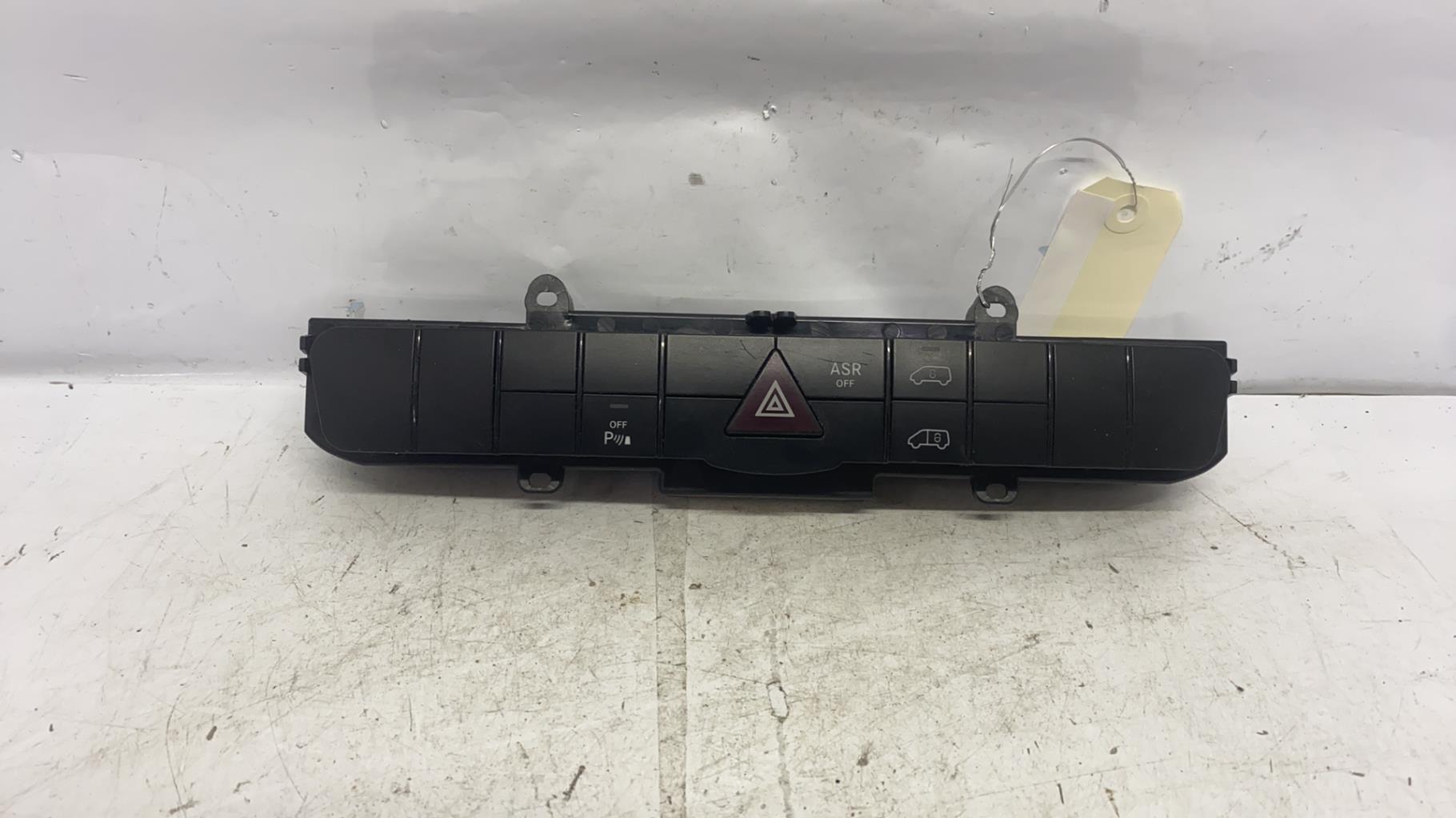 Bouton de warning volkswagen crafter 1 phase 2