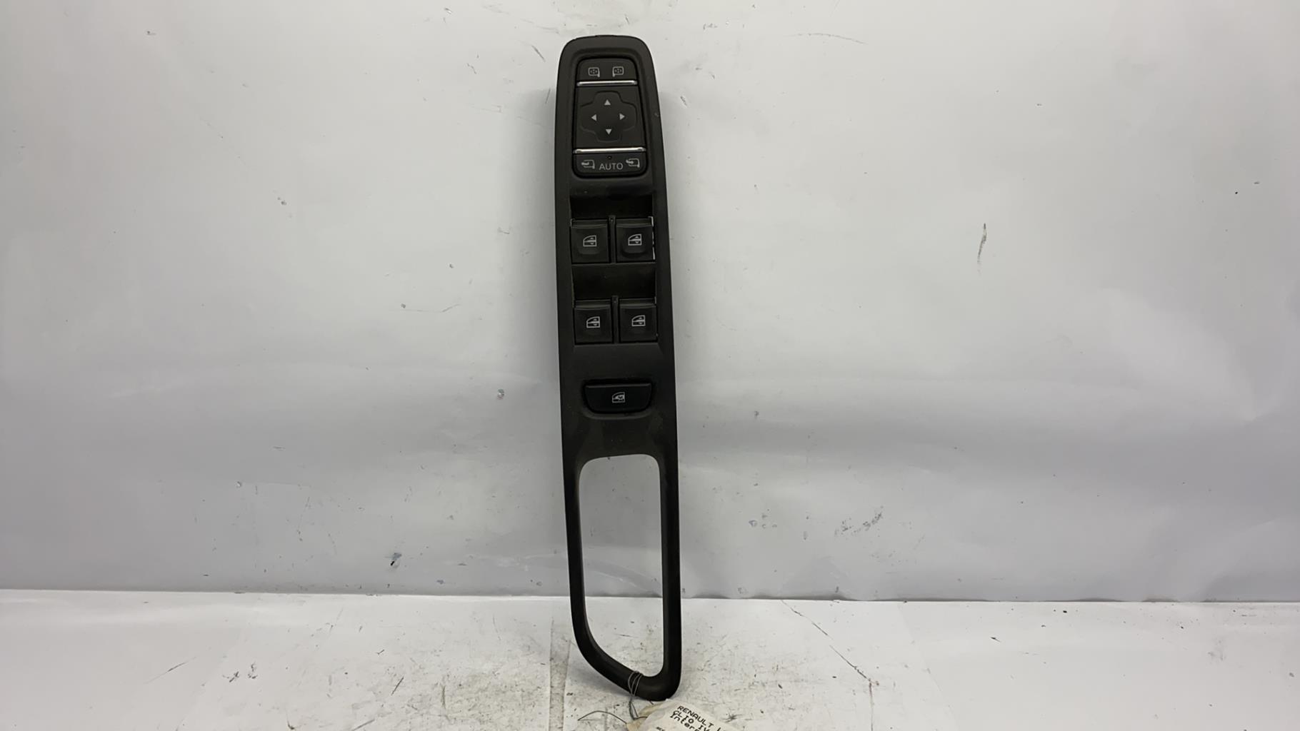 Interrupteur de leve vitre avant gauche renault clio 4 phase 2 break