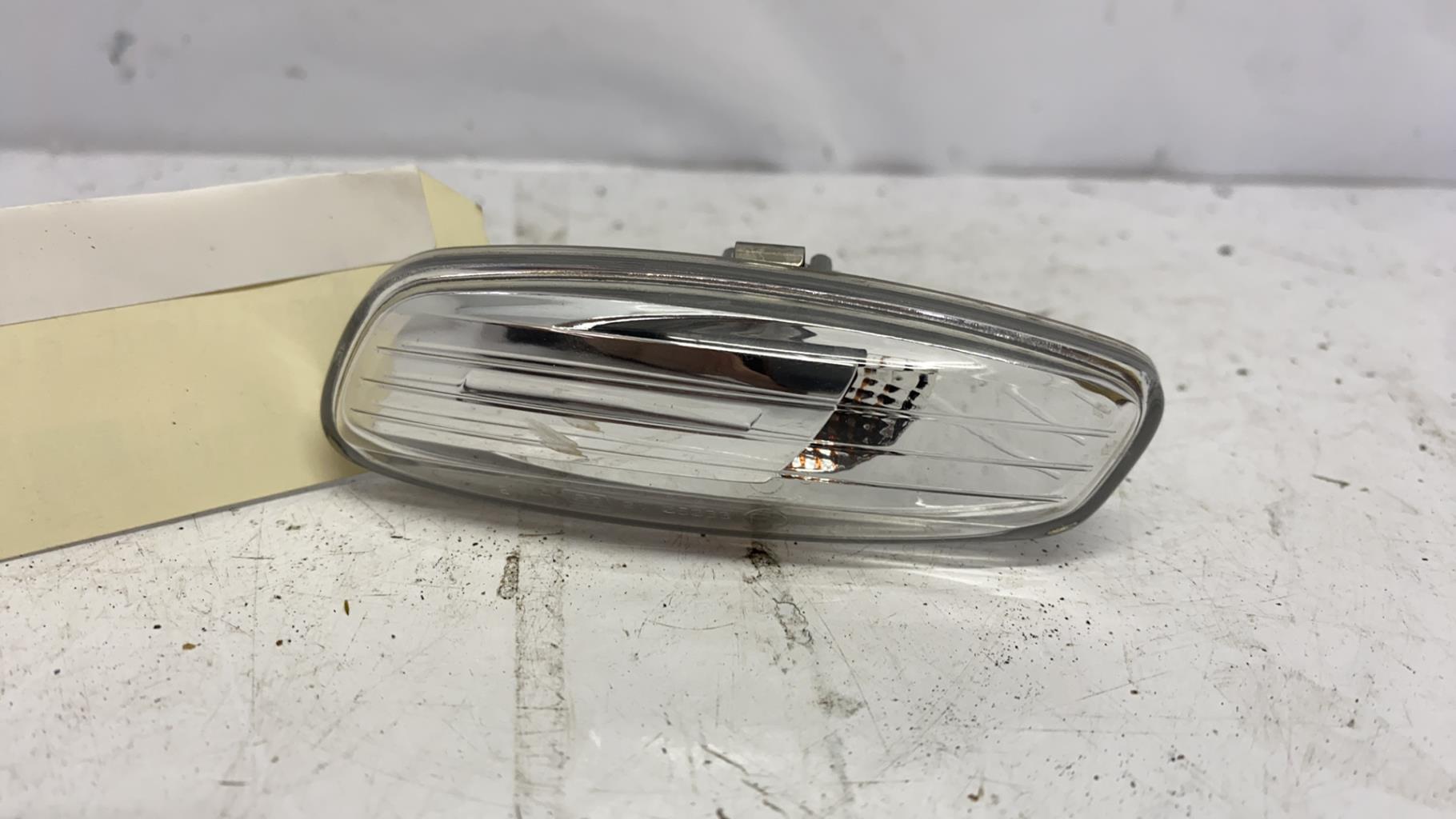 Repetiteur clignotant avant gauche (Feux) citroen c4 grand picasso 1