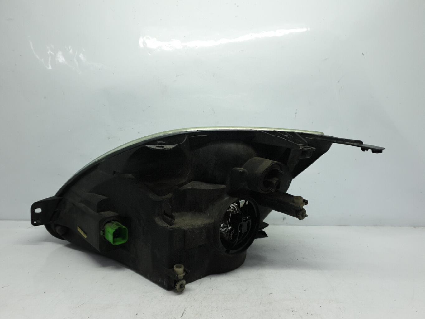Optique avant principal droit (feux)(phare) ford fiesta 5 phase 1