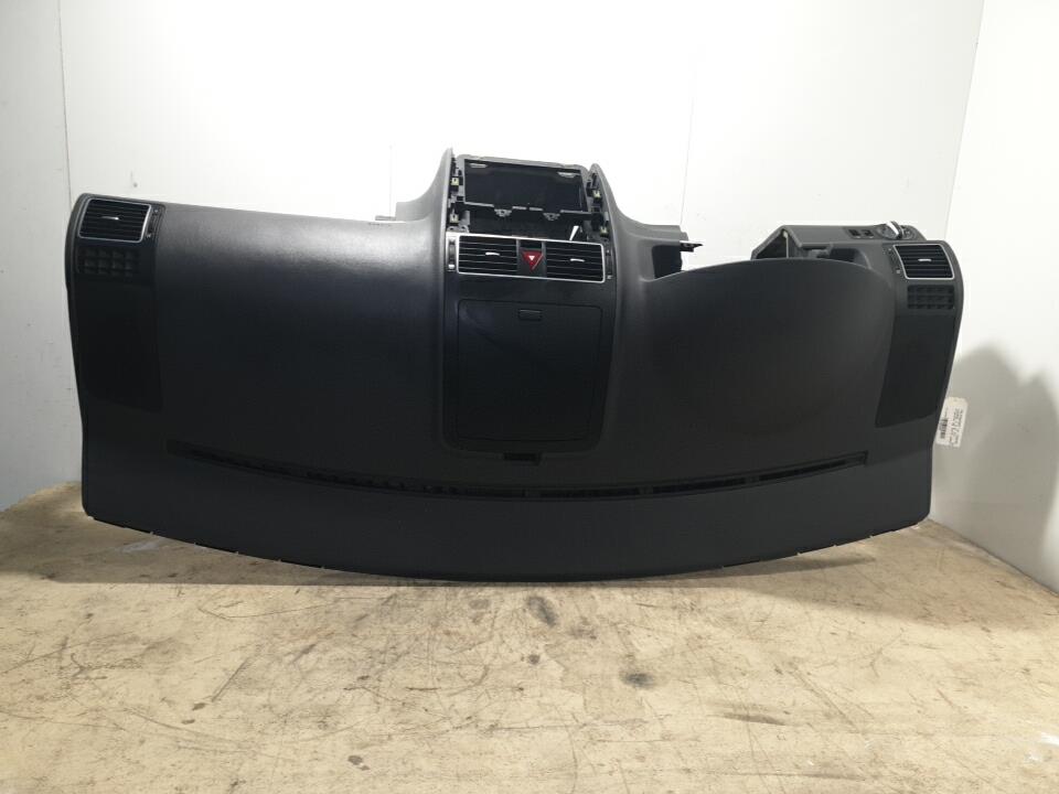 Planche de bord complete volkswagen touran 2