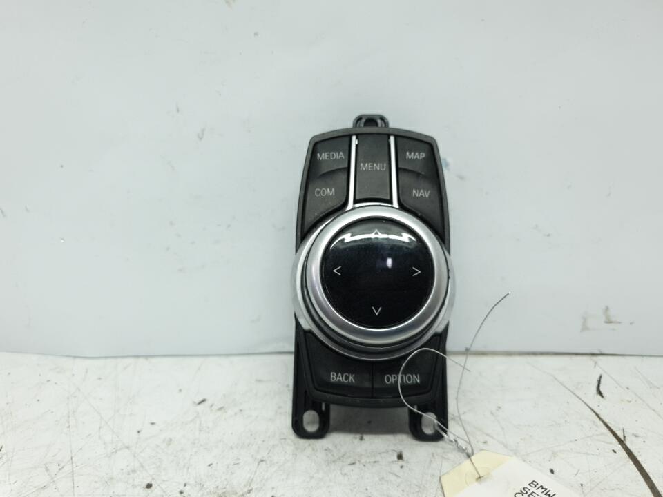 Commande GPS bmw serie 1 f21 phase 2