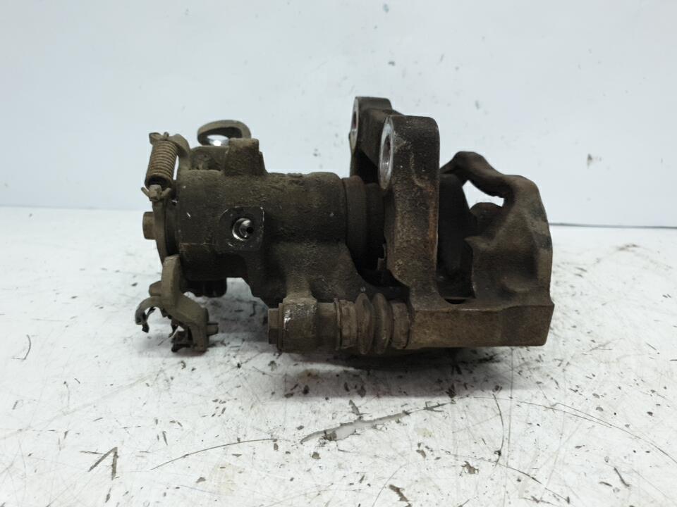 Etrier arriere gauche (freinage) peugeot 508 1 phase 1