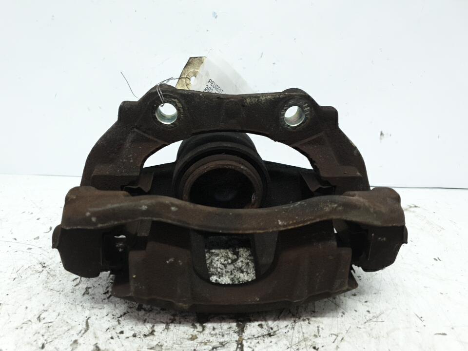 Etrier avant droit (freinage) peugeot 307 phase 1