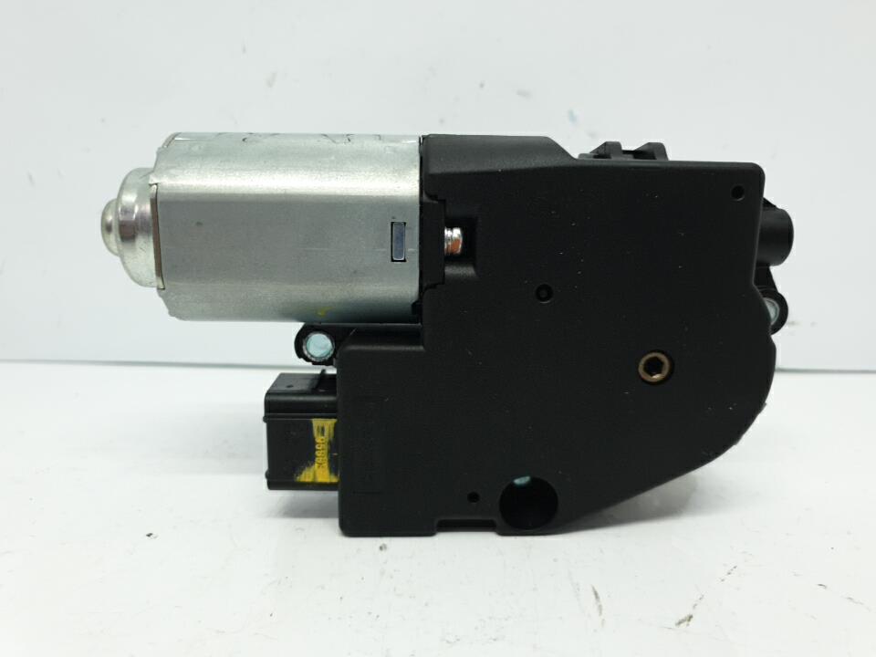 Moteur toit ouvrant peugeot 3008 1 phase 1