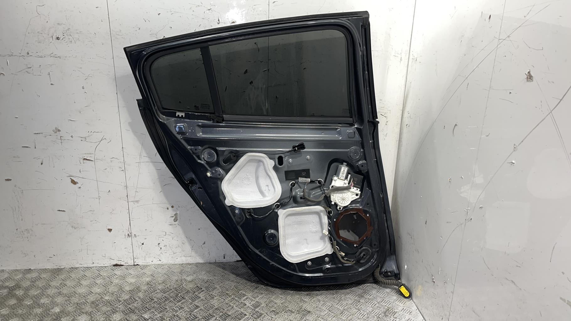 Porte arriere gauche renault megane 3 phase 1