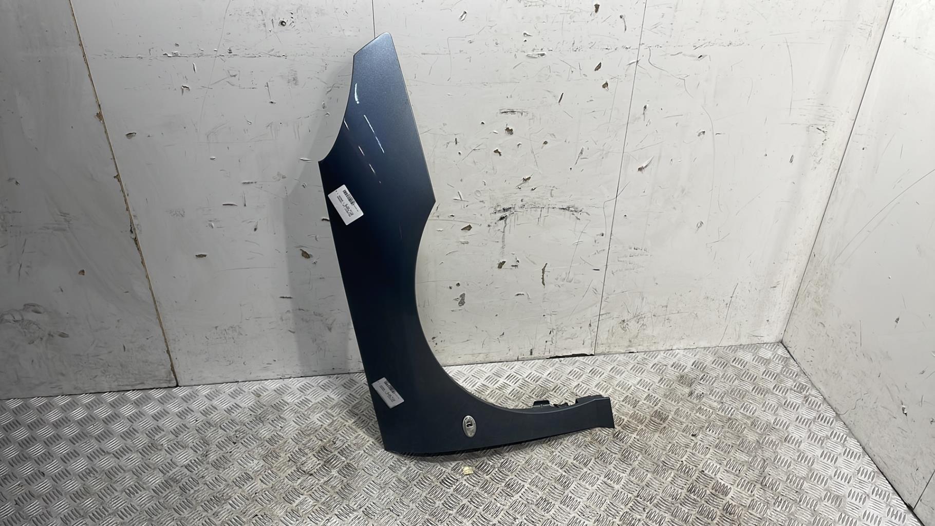 Aile avant droit peugeot 407 phase 1 break