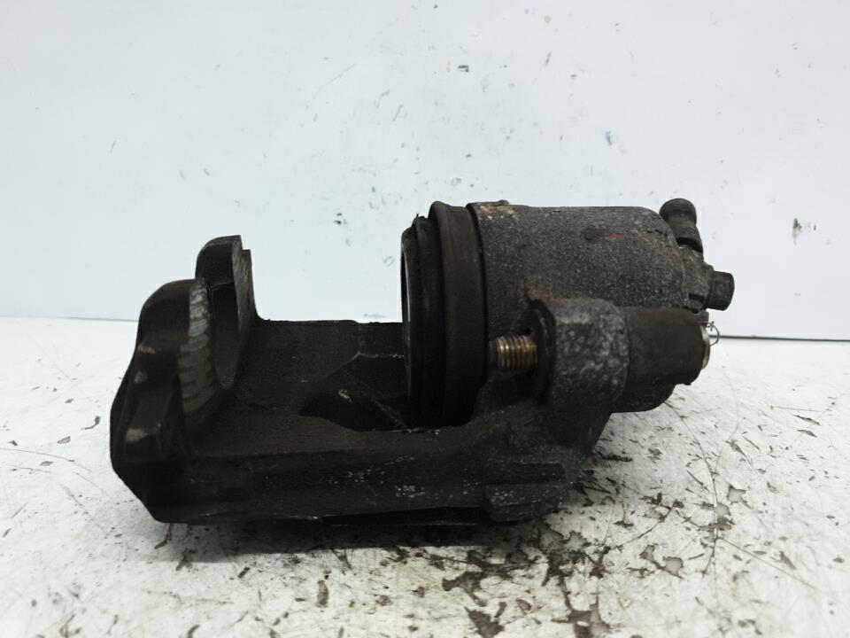 Etrier avant gauche (freinage) volkswagen golf 4