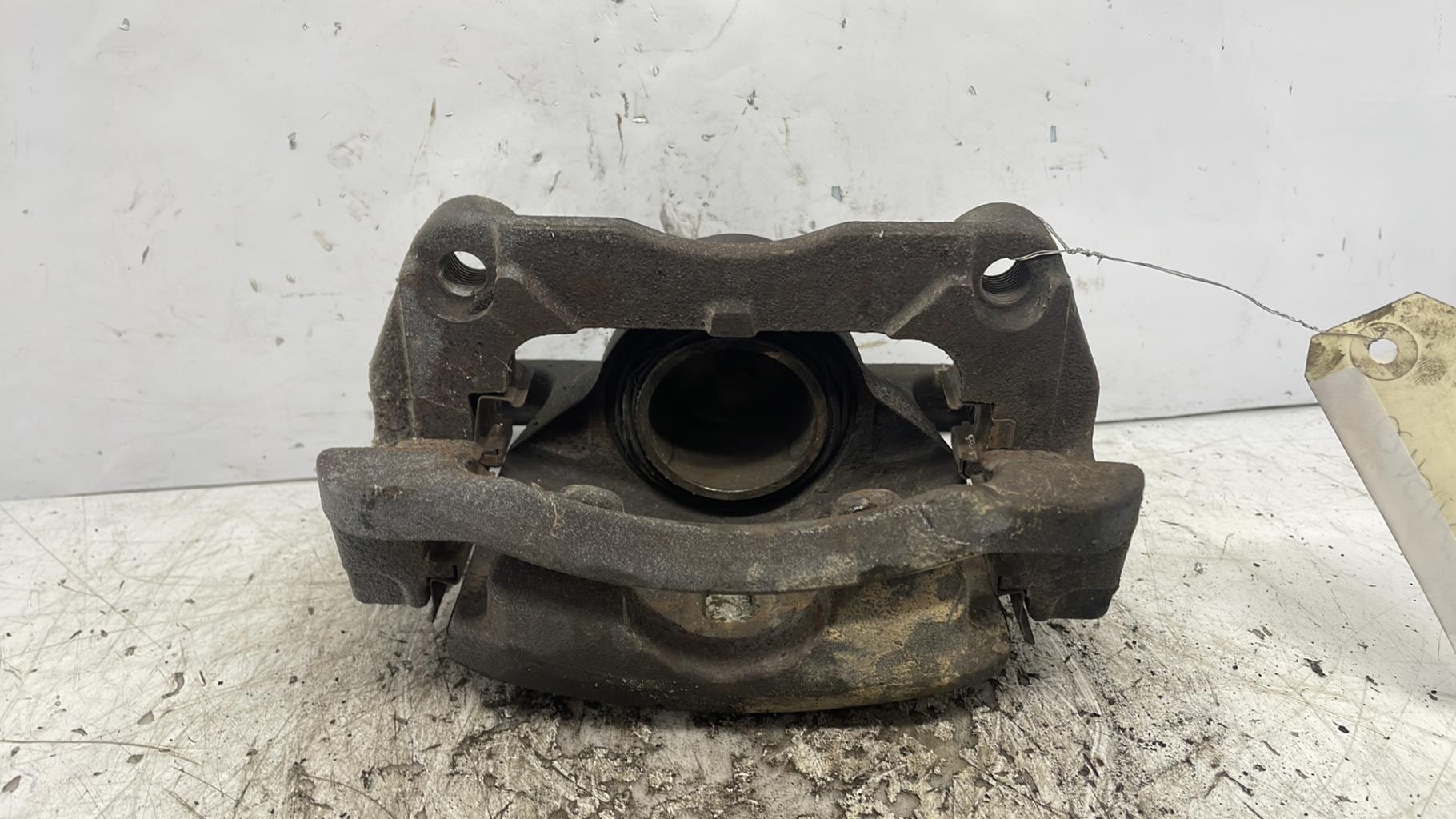 Etrier avant gauche (freinage) nissan qashqai 1 phase 1