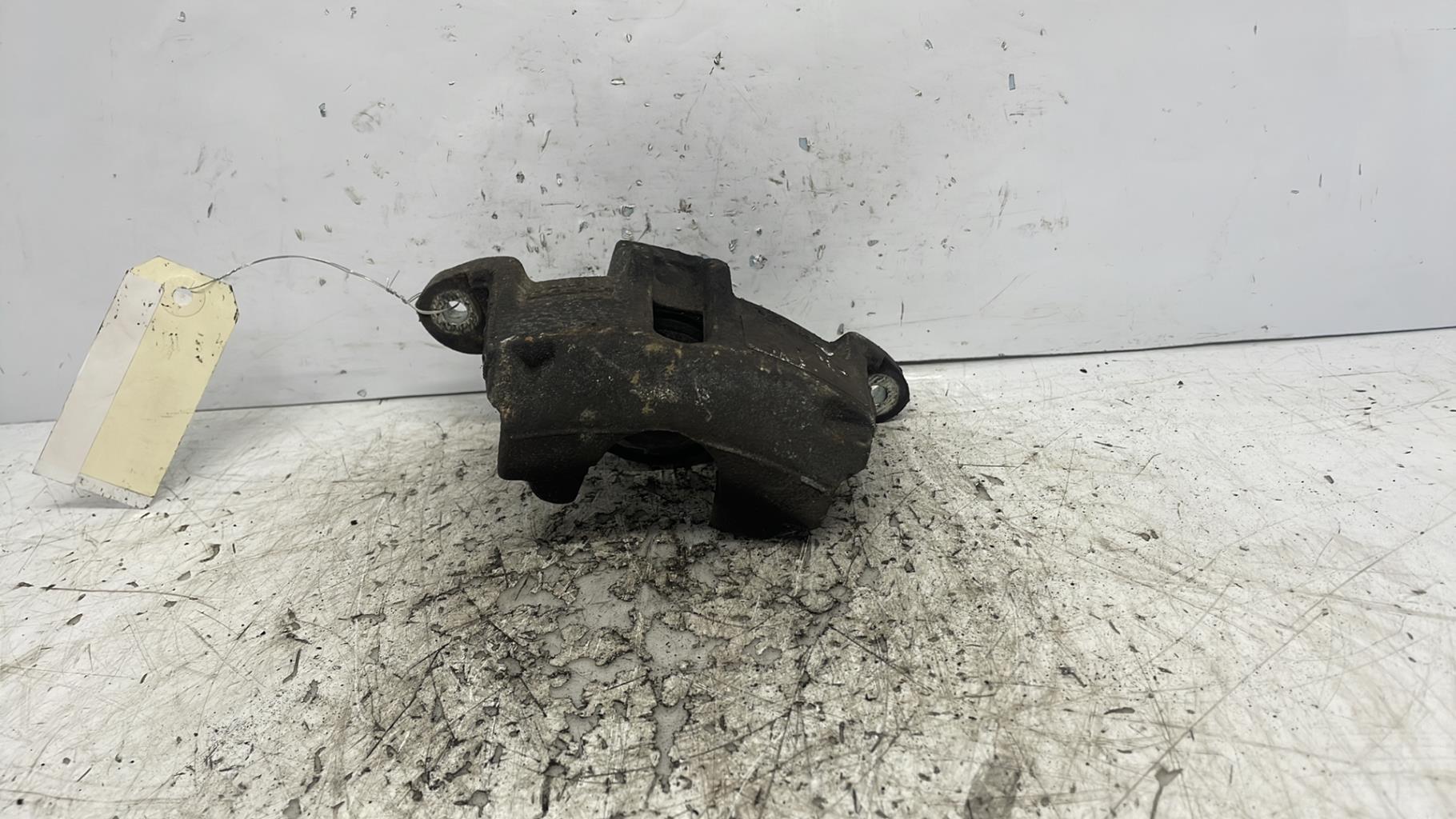 Etrier avant gauche (freinage) peugeot 206+