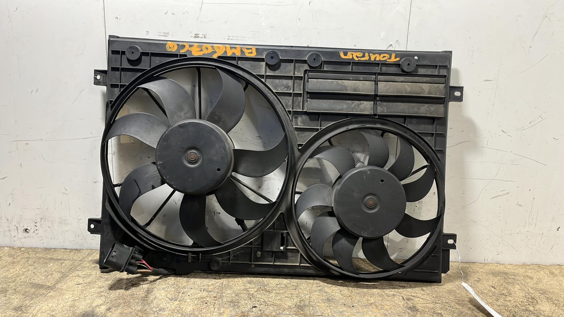 Moto ventilateur radiateur volkswagen touran 1 phase 2