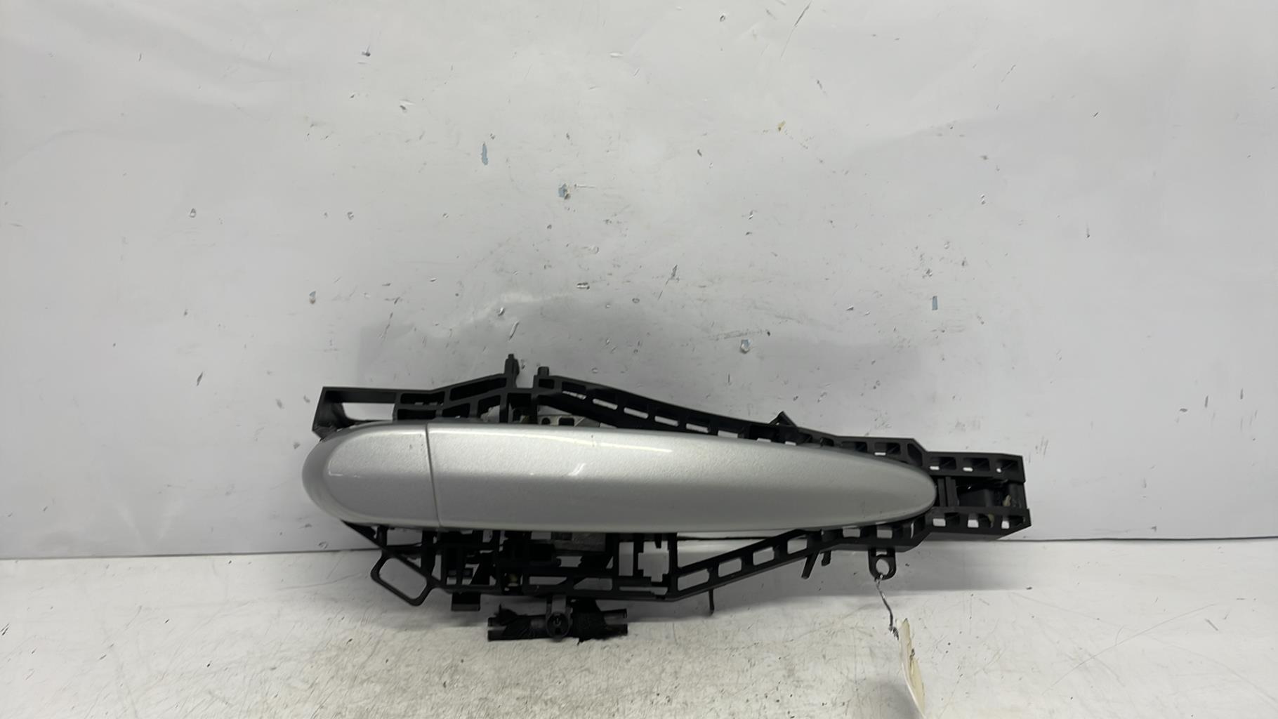 Poignee porte avant droit bmw serie 3 f30/f80 phase 1