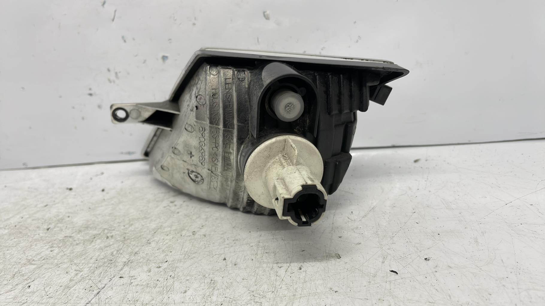 Optique avant secondaire gauche (feux)(clignotant) nissan micra 3 phase 2