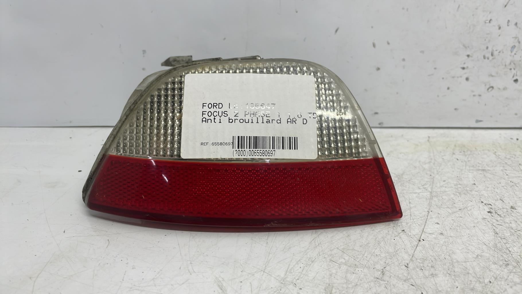 Anti brouillard arriere droit ford focus 2 phase 1