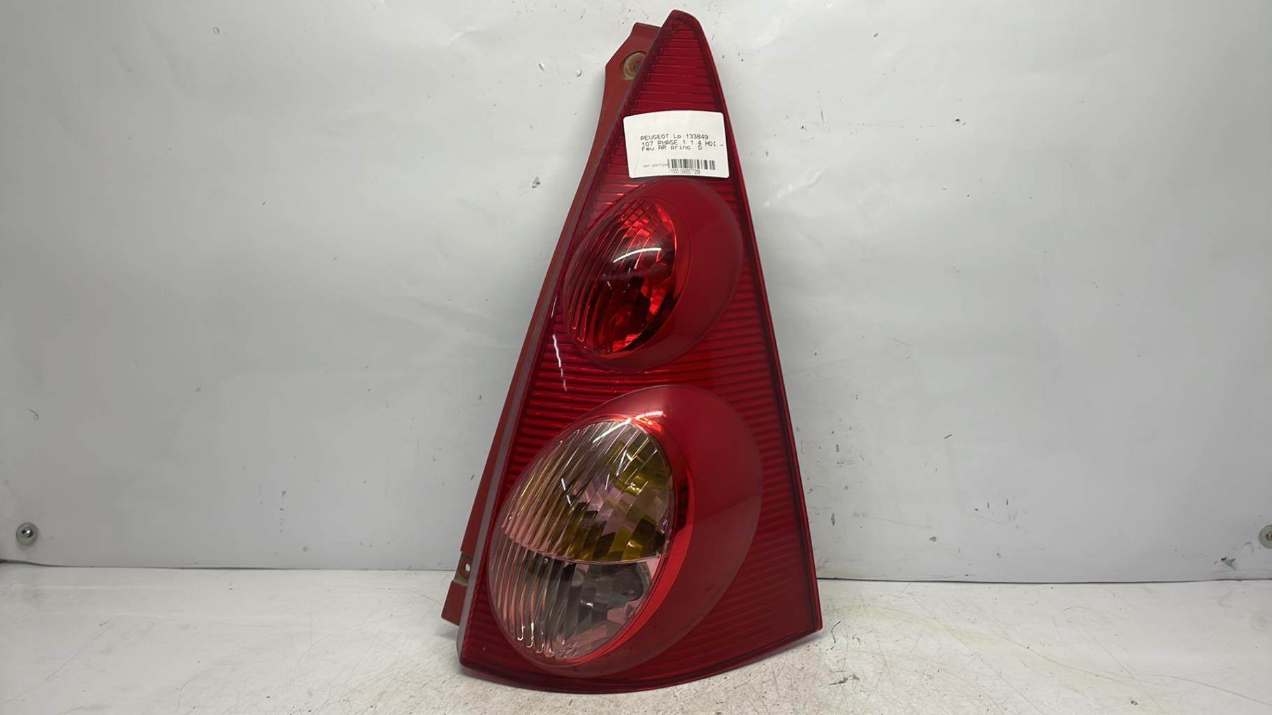Feu arriere principal droit (feux) peugeot 107 phase 1