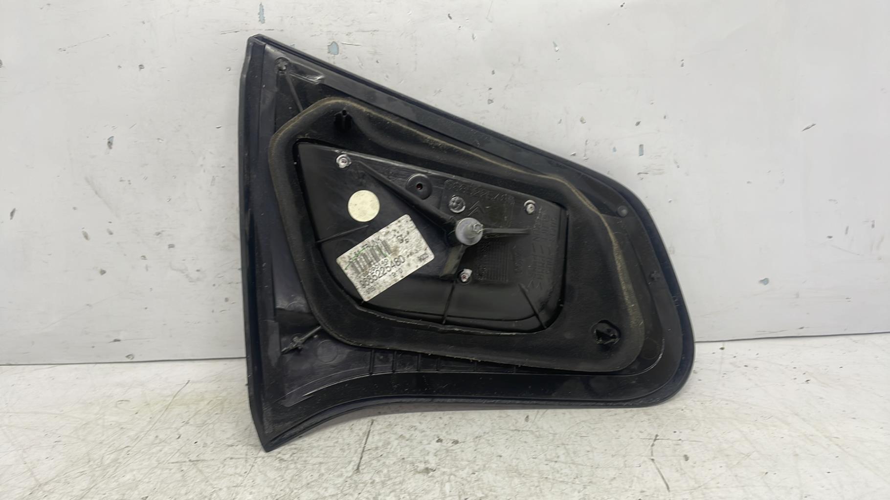 Feu arriere secondaire droit (feux) citroen c3 2 phase 1