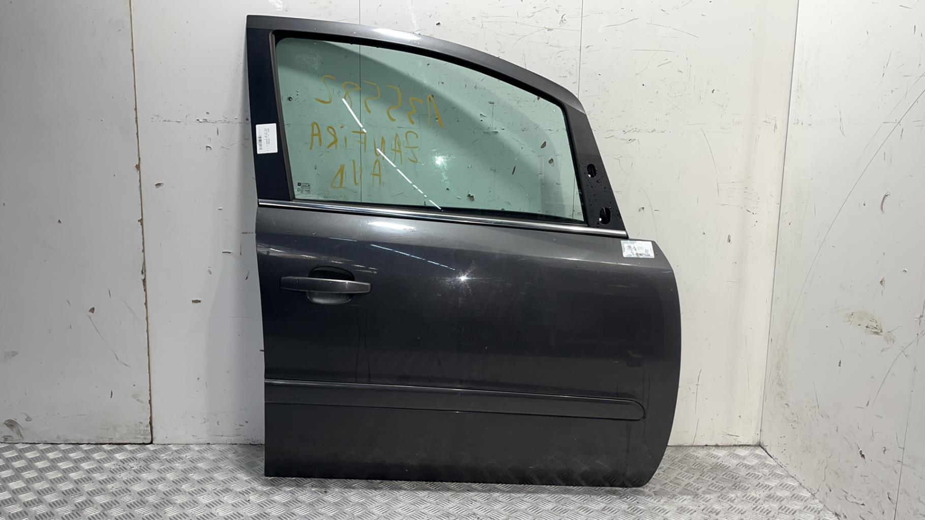 Porte avant droit opel zafira b phase 2