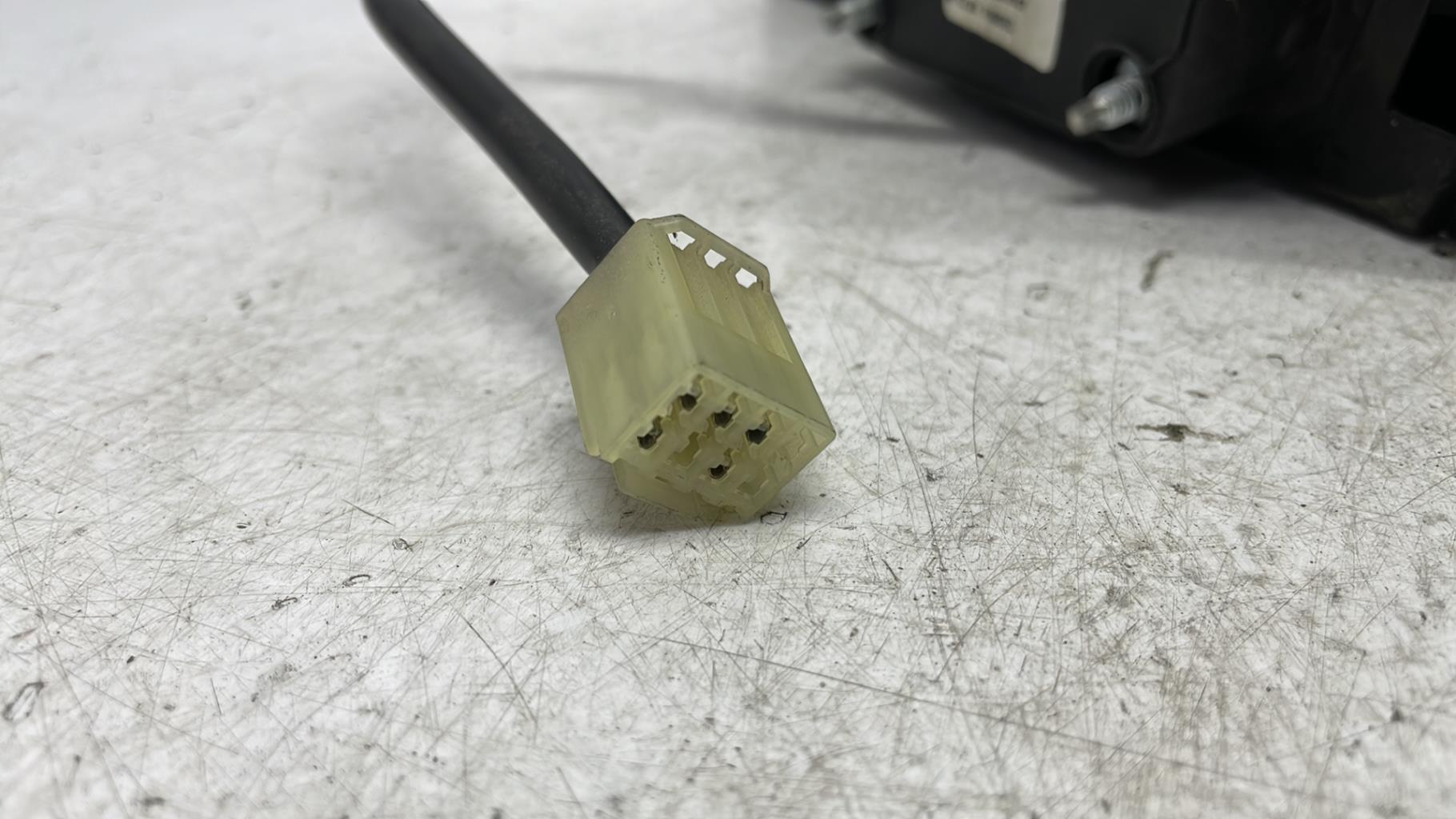 Retroviseur droit suzuki swift 3