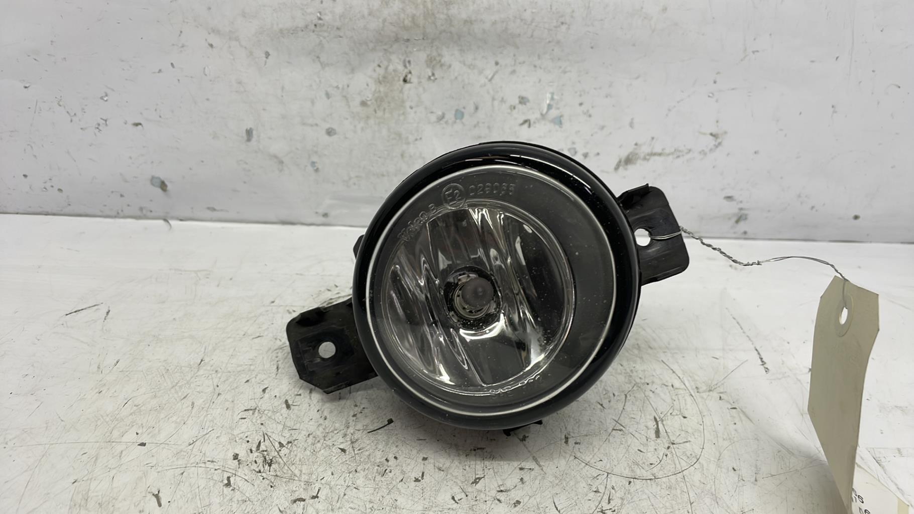 Anti brouillard droit (feux) renault clio 3 phase 1