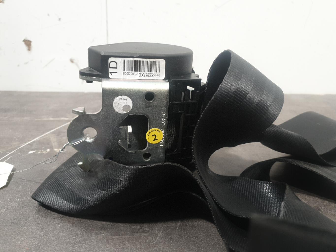 Ceinture avant droit peugeot 207 phase 2 cabriolet