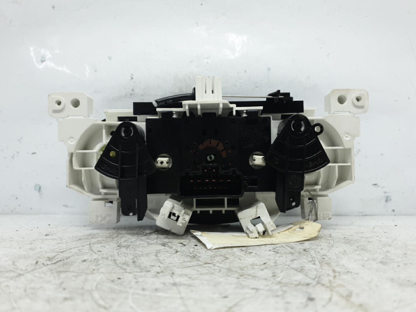 Commande chauffage renault twingo 3 phase 1