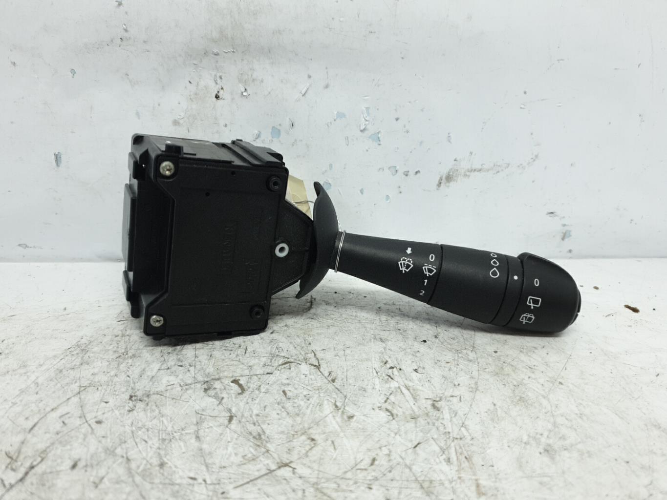 Commodo d'essuie glaces renault clio 4 phase 1