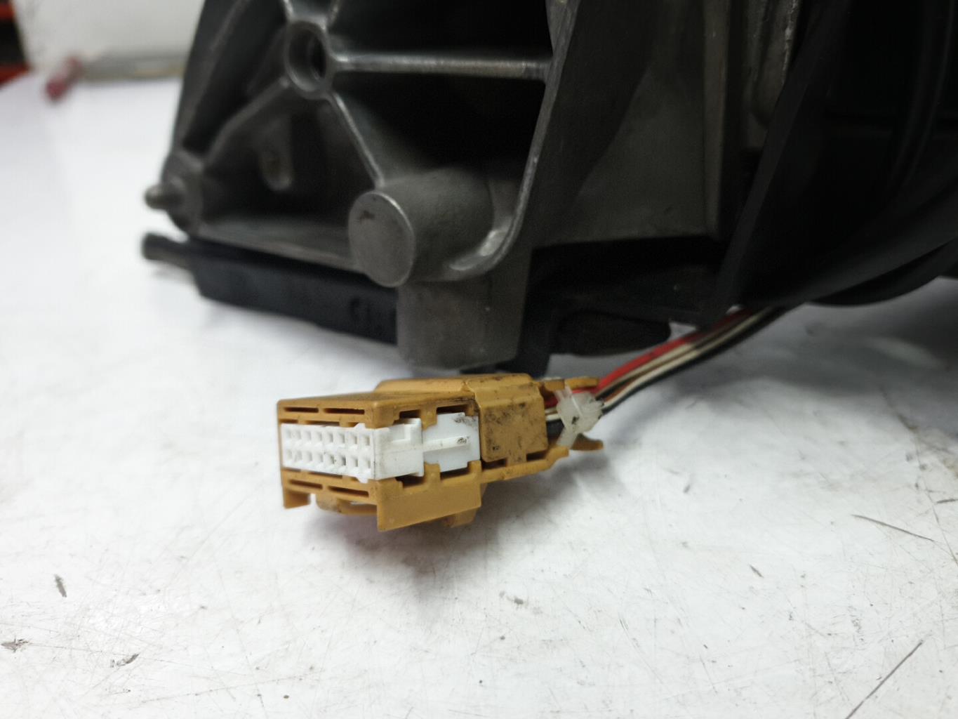 Retroviseur droit audi a4 2 avant phase 1 break