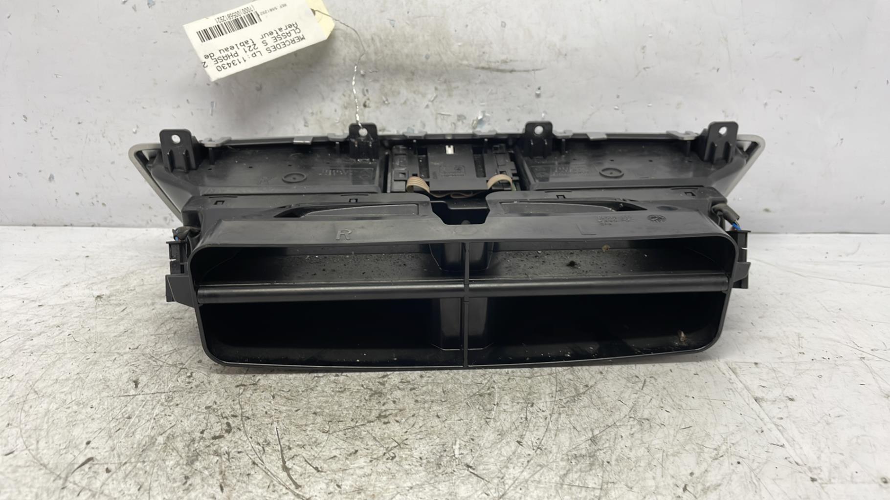 Aerateur tableau de bord mercedes classe s 221 phase 2