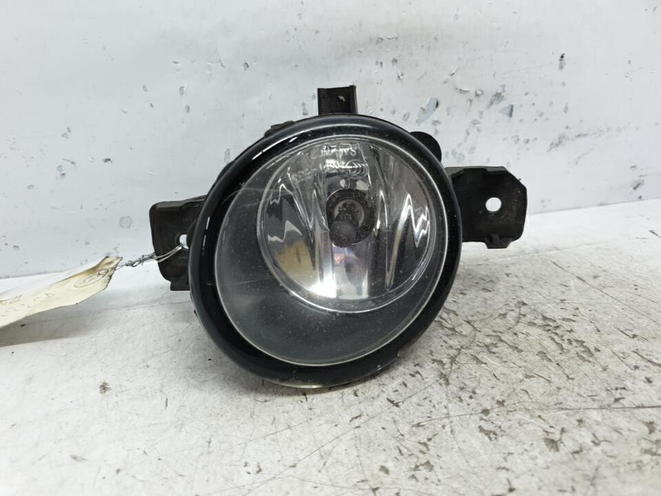 Anti brouillard droit (feux) renault clio 3 phase 2