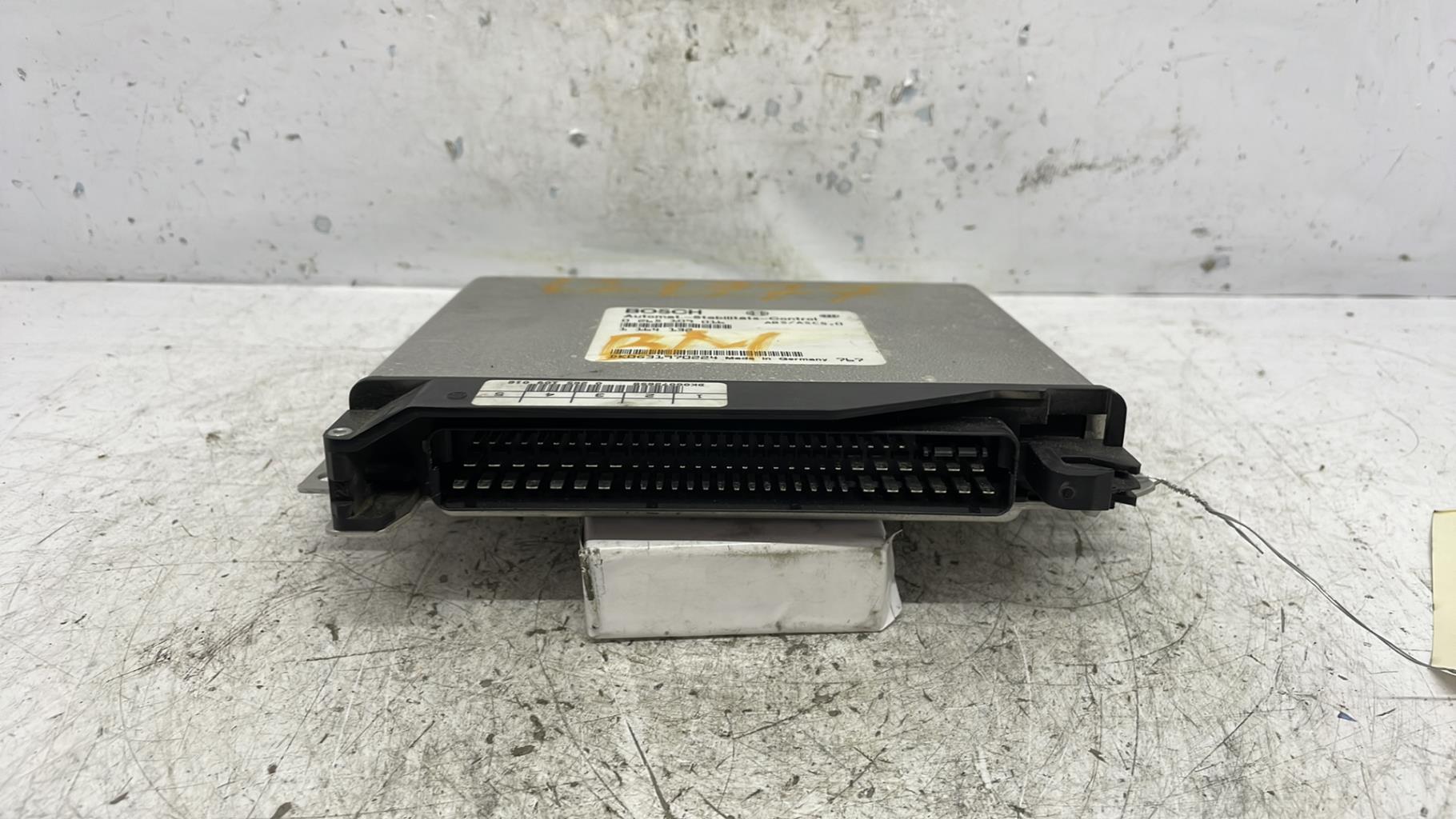 Calculateur boitier electronique ESP/ABS bmw serie 5 e39 phase 1
