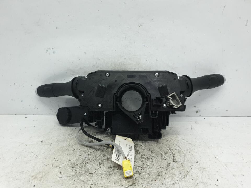 Com (Bloc Contacteur Tournant+Commodo Essuie Glace+Commodo Phare) renault clio 5