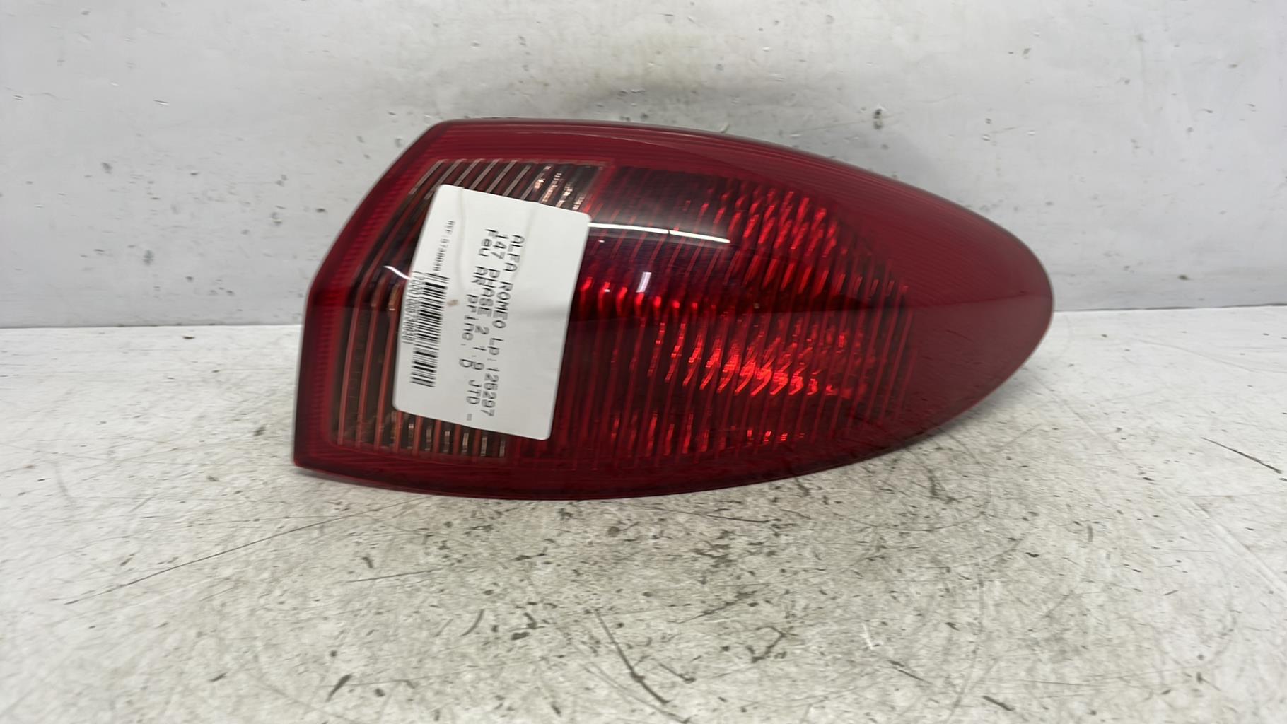Feu arriere principal droit (feux) alfa romeo 147 phase 2