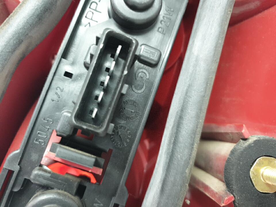 Feu arriere principal droit (feux) peugeot 306 break