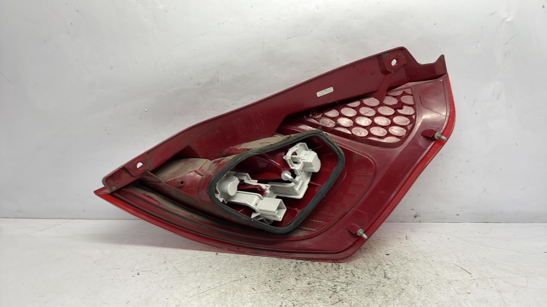 Feu arriere principal gauche (feux) ford fiesta 6 phase 1
