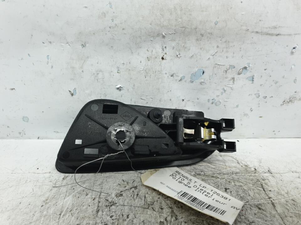 Poignee interieur avant droit renault clio 5