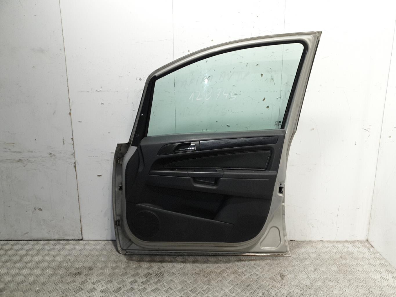 Porte avant droit opel zafira b phase 1