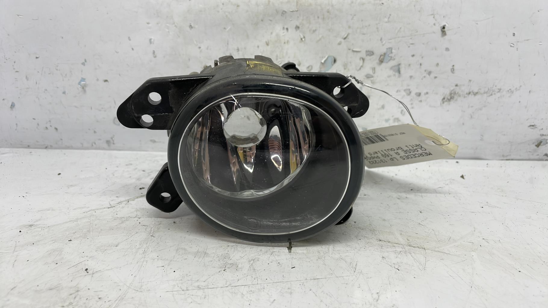 Anti brouillard droit (feux) mercedes classe a 169 phase 2