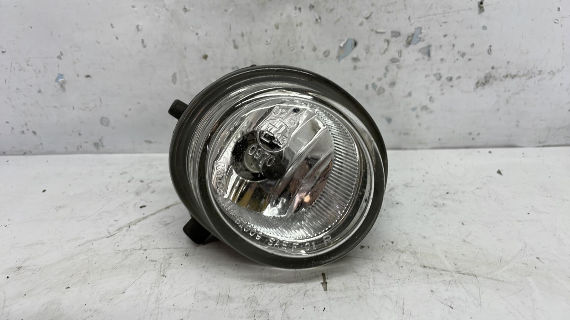 Anti brouillard droit (feux) mazda 5 1 phase 1