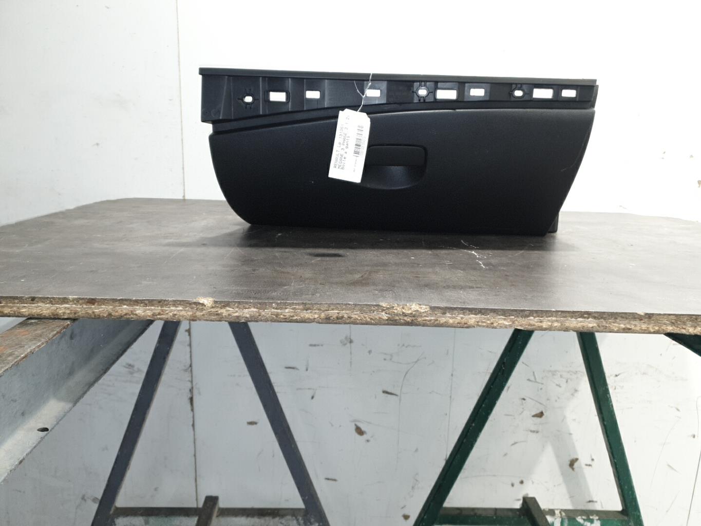 Boite a gants renault megane 3 phase 3