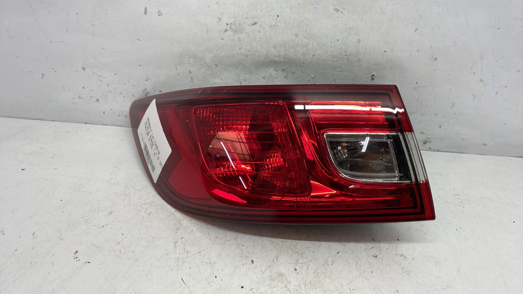 Feu arriere principal gauche (feux) renault clio 4 phase 1