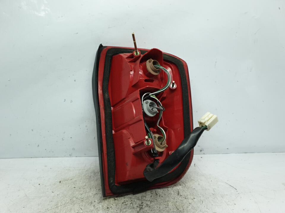 Feu arriere principal gauche (feux) toyota rav4 2 phase 1