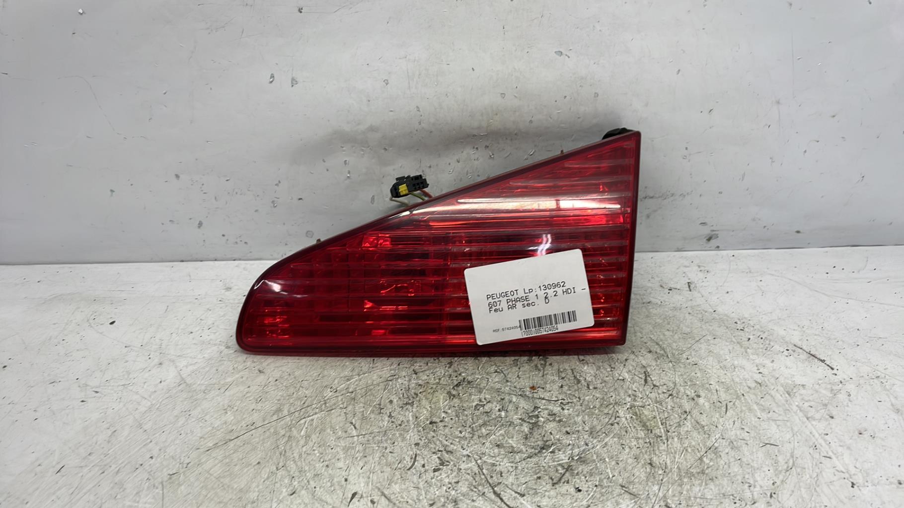 Feu arriere secondaire droit (feux) peugeot 607 phase 1