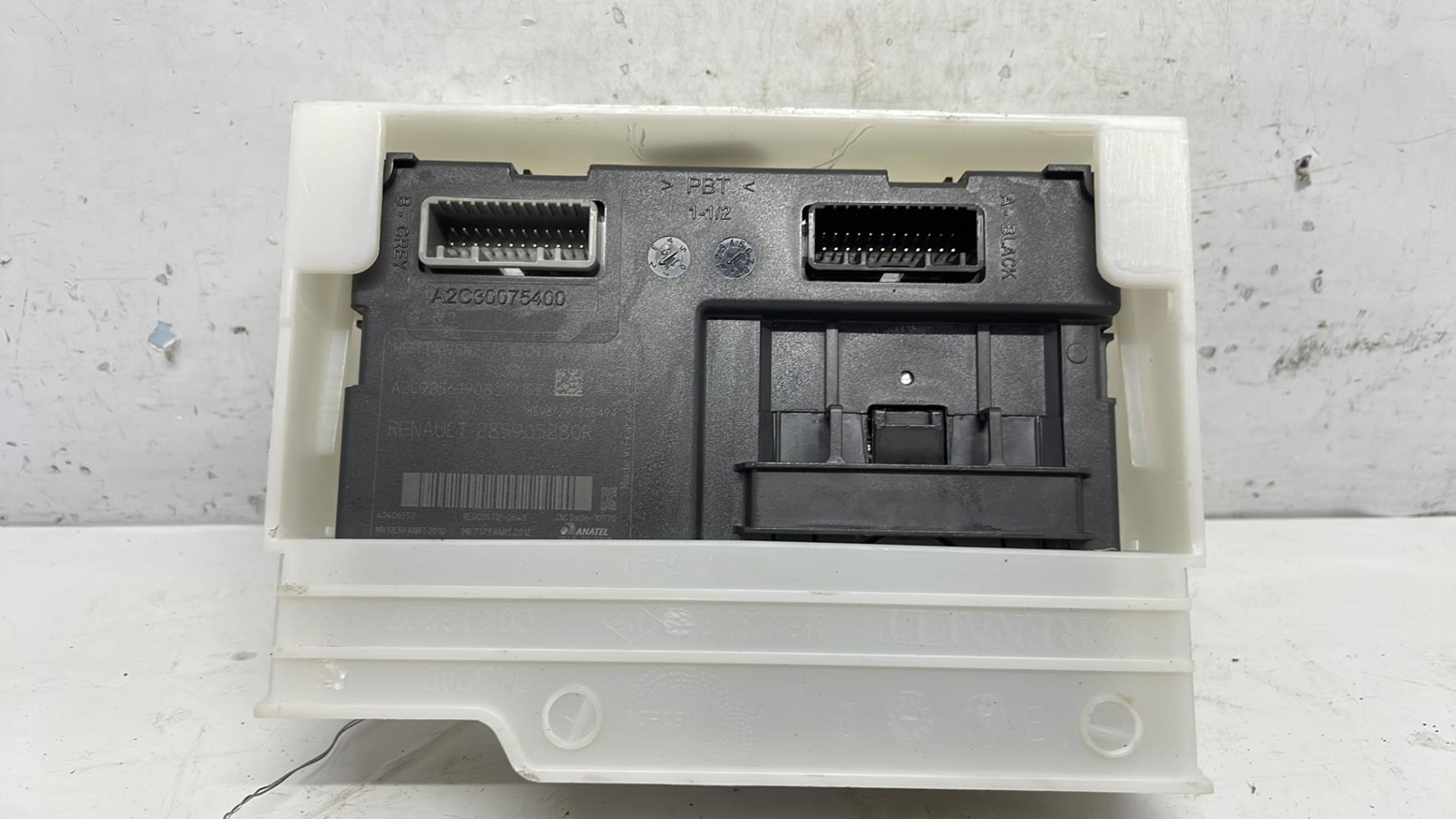 Lecteur de carte (neiman) renault captur 1 phase 2