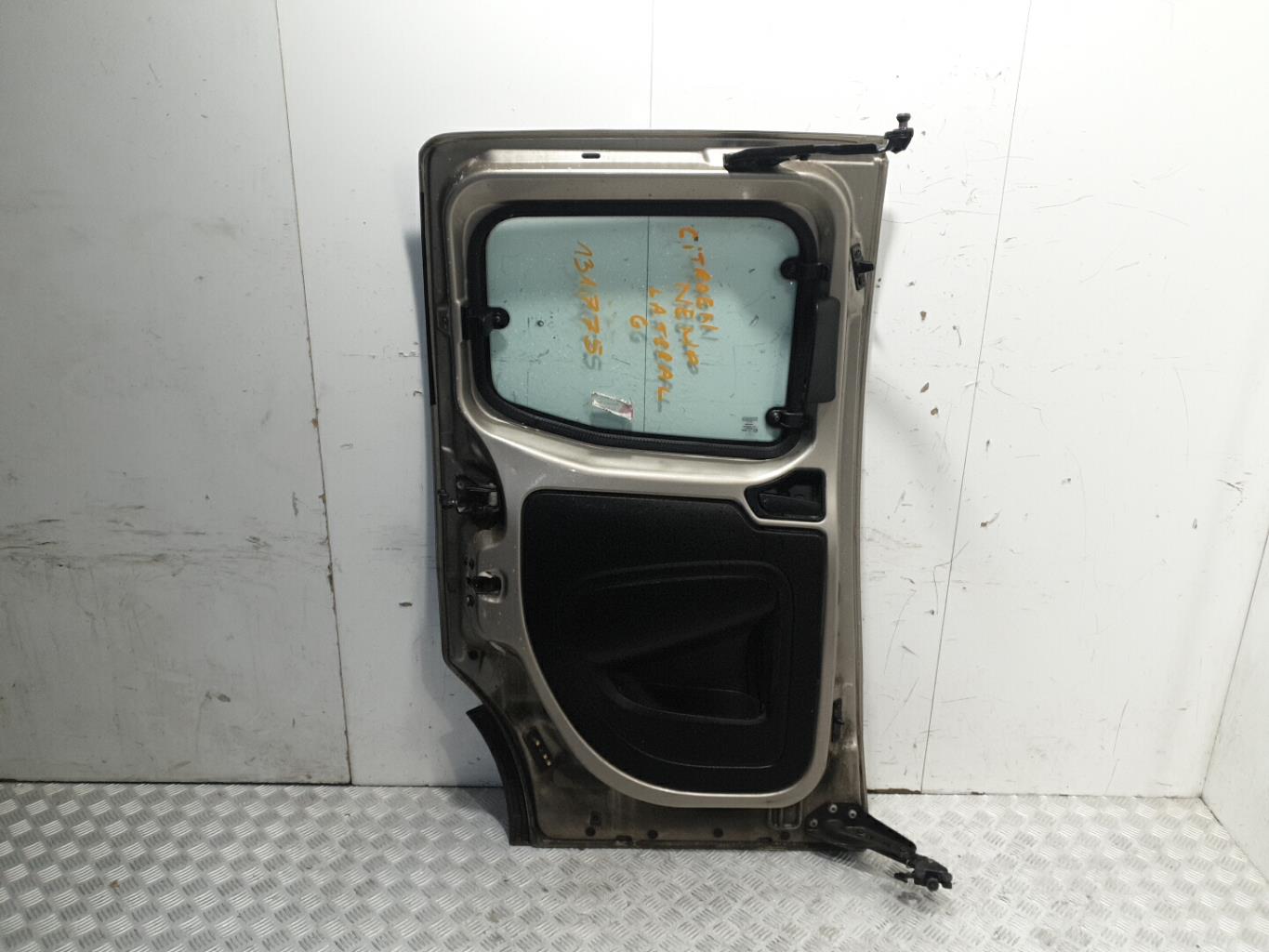 Porte laterale gauche citroen nemo